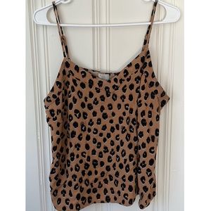 Womens tank size Large, cropped